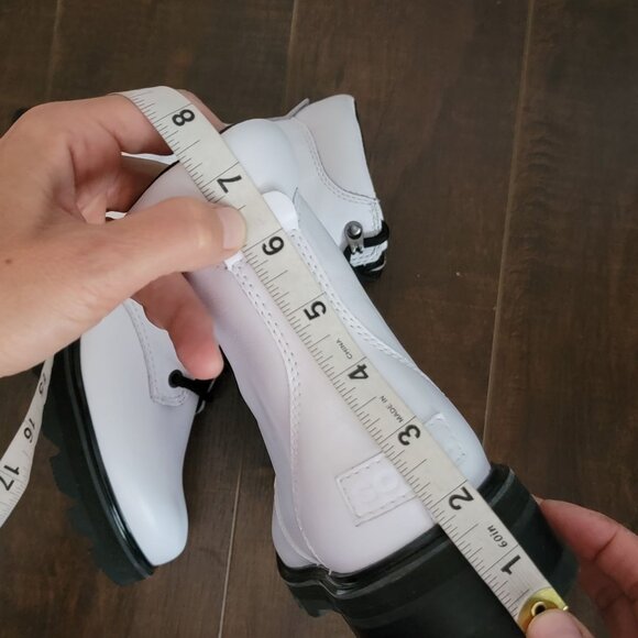 NEW Sorel Lennox Lace STKD Boots Womens 7.5 White Lug Combat Whimsigoth Grunge - Picture 9 of 11
